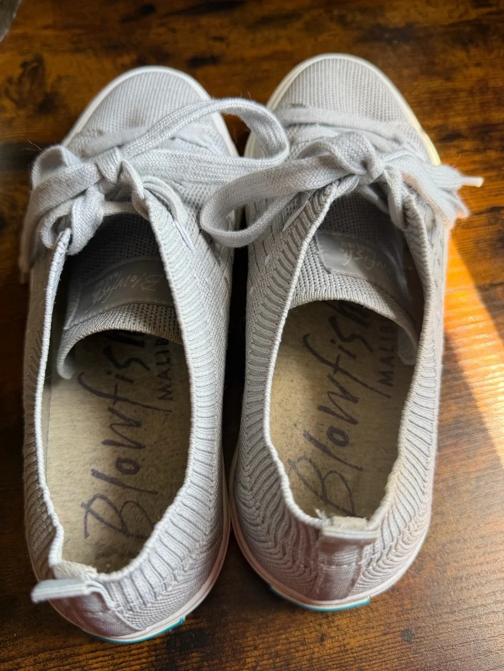 Women’s light gray sneakers from Blowfish brand